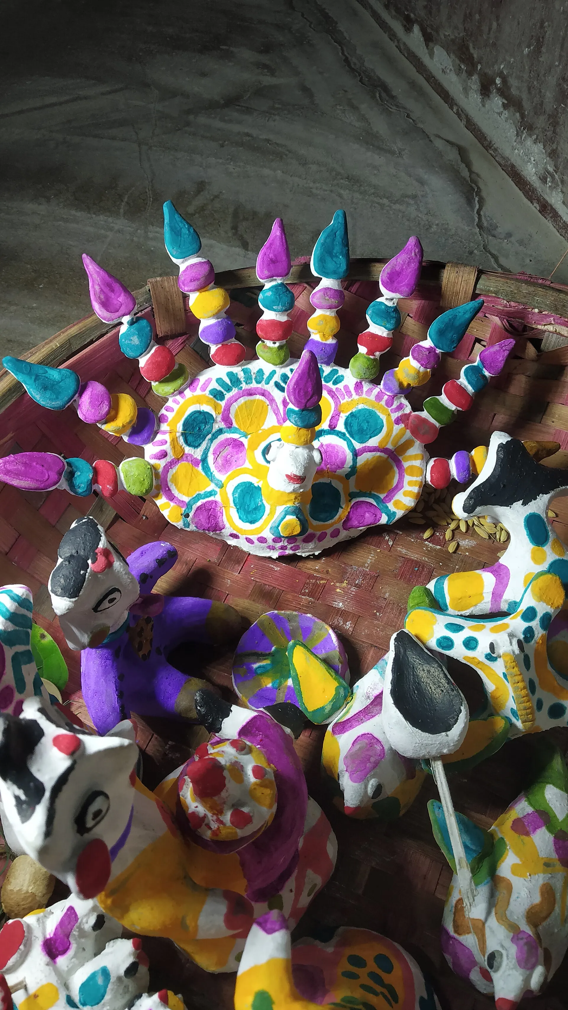 Sama-Chakeva figures, identified in the source as a Mithila festival.